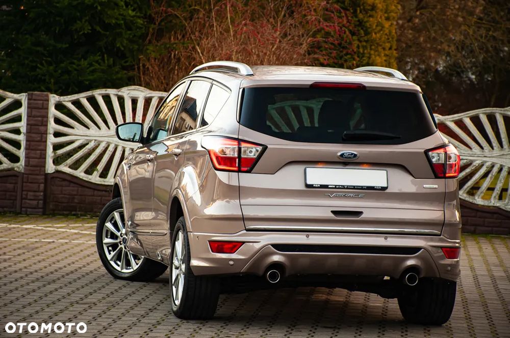 Ford Kuga 1.5 EcoBoost 4x4 Titanium - 38