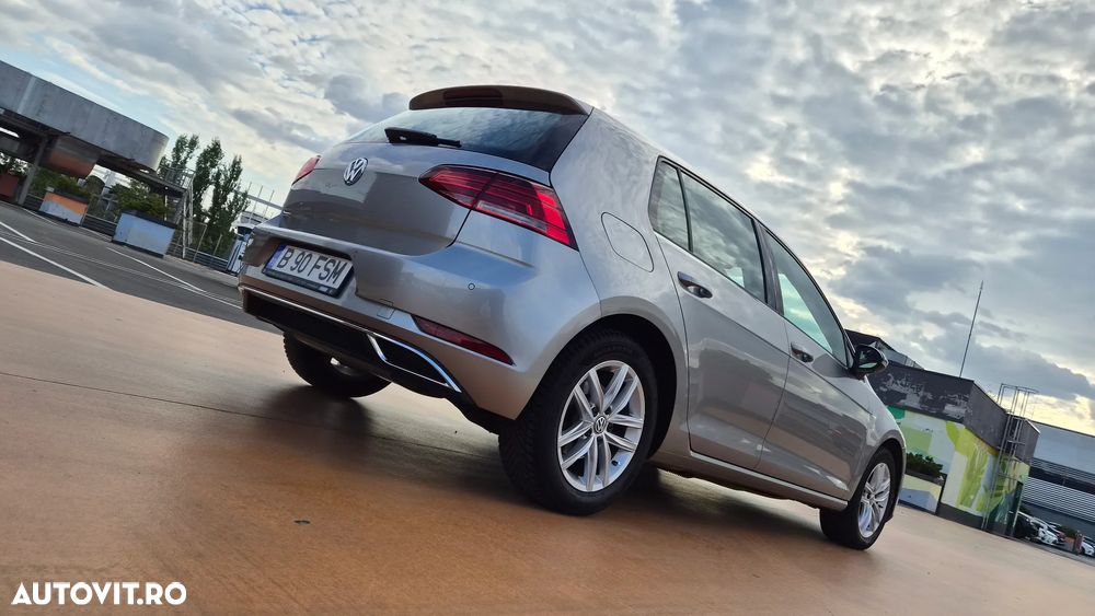 Volkswagen Golf - 29
