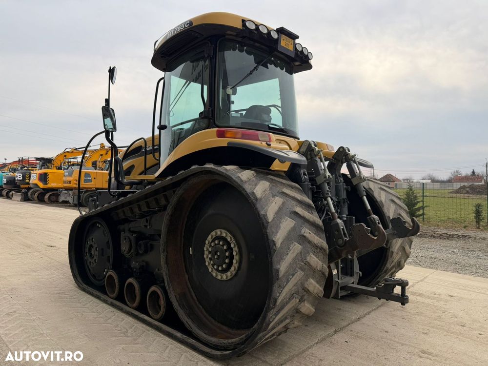 Challenger MT765C Tractor pe Senile - 5