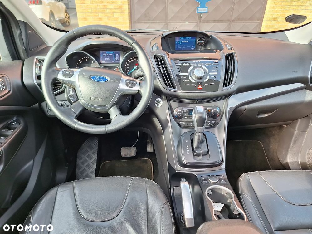 Ford Kuga - 27