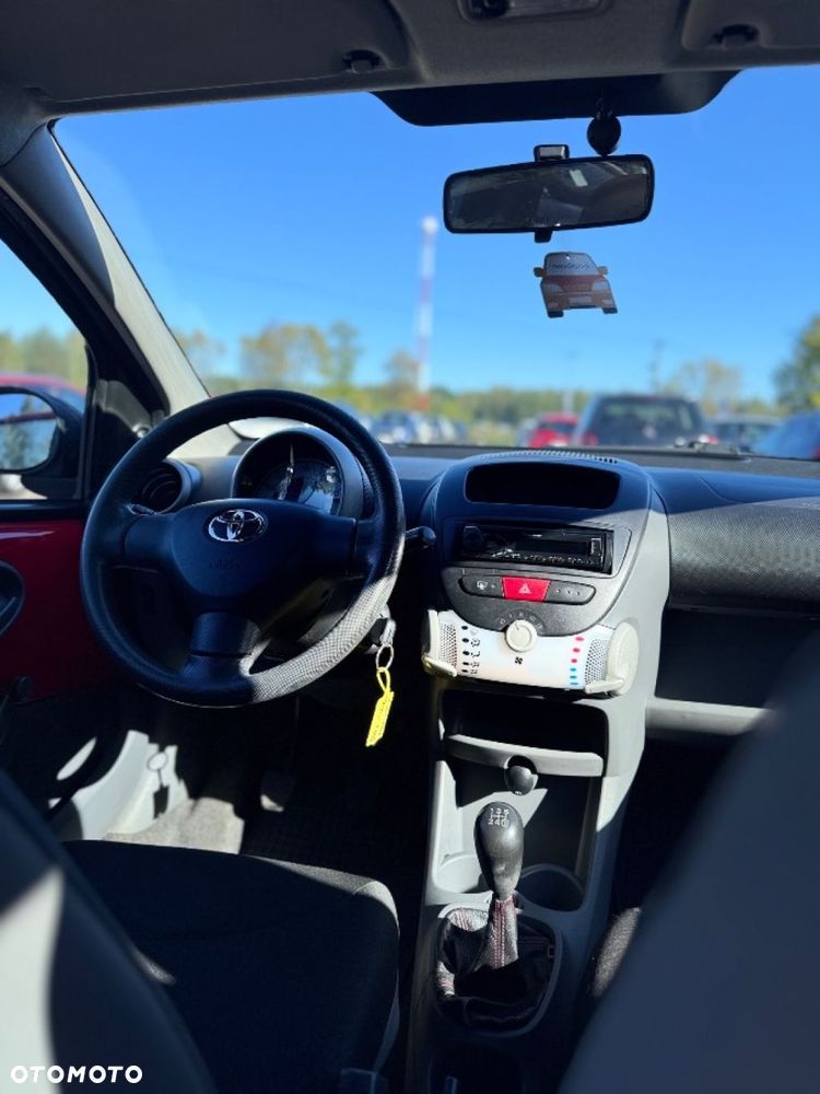 Toyota Aygo - 16