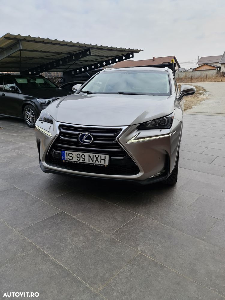 Lexus Seria NX - 35