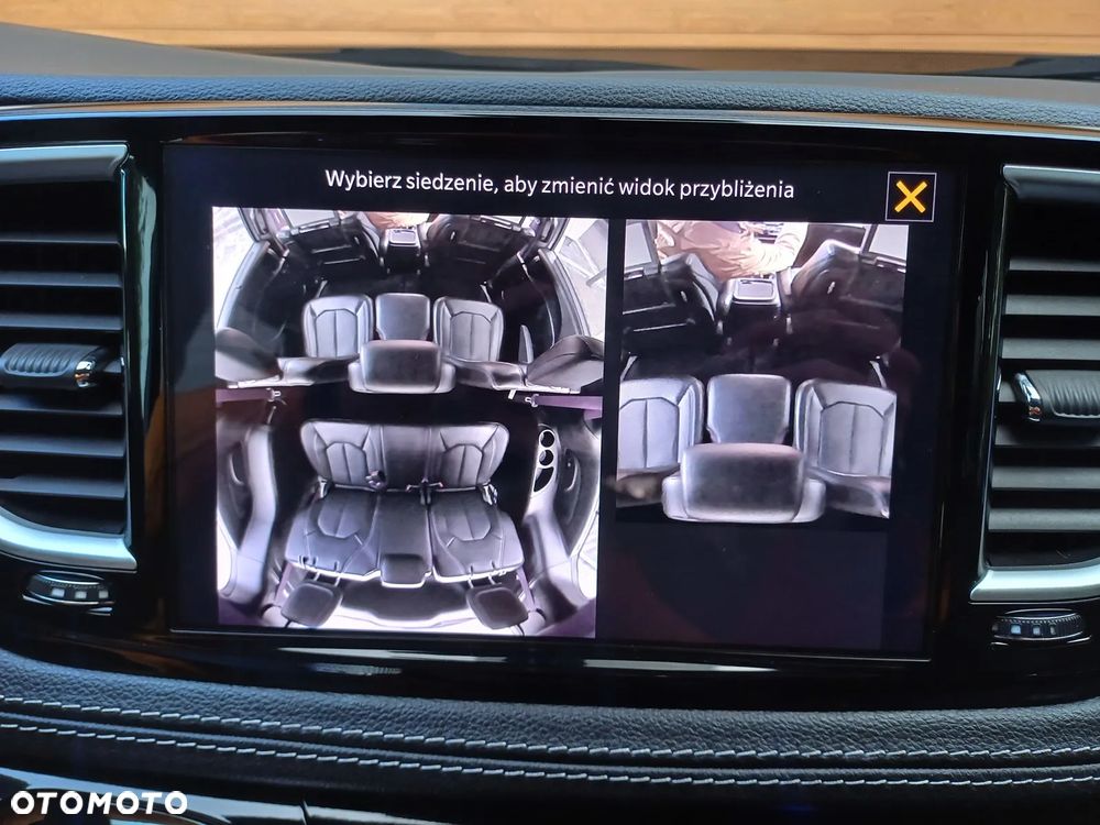 Chrysler Pacifica - 34