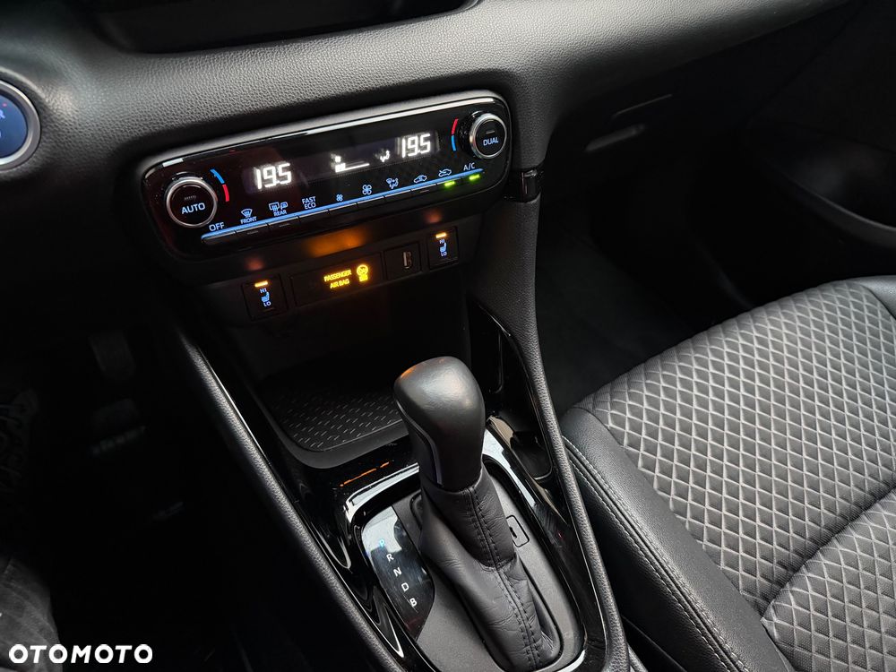 Toyota Yaris 1.5 VVT-i Style - 18