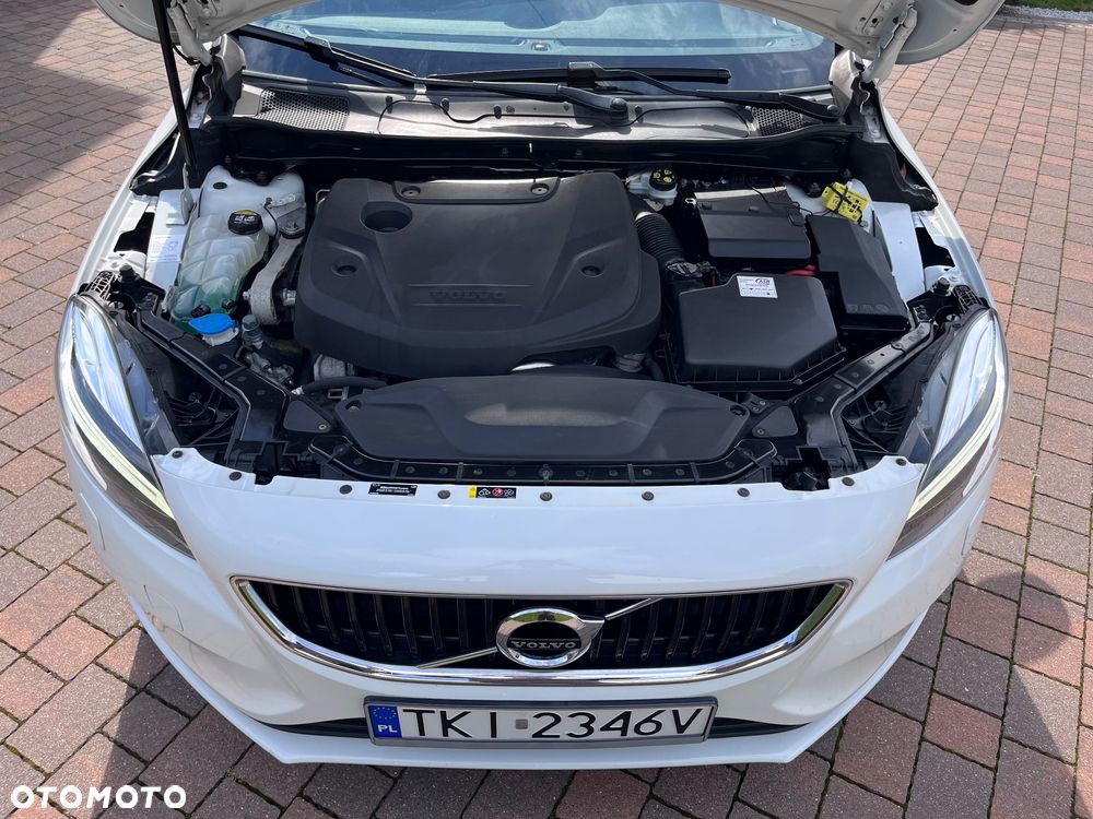 Volvo V40 D2 Drive-E Momentum - 32