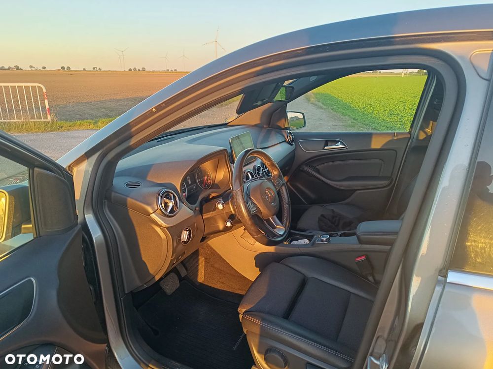 Mercedes-Benz Klasa B 180 d 7G-DCT Edition - 8