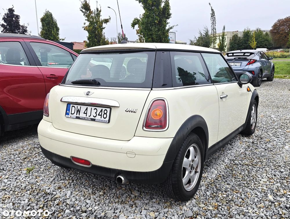 MINI ONE Standard - 6