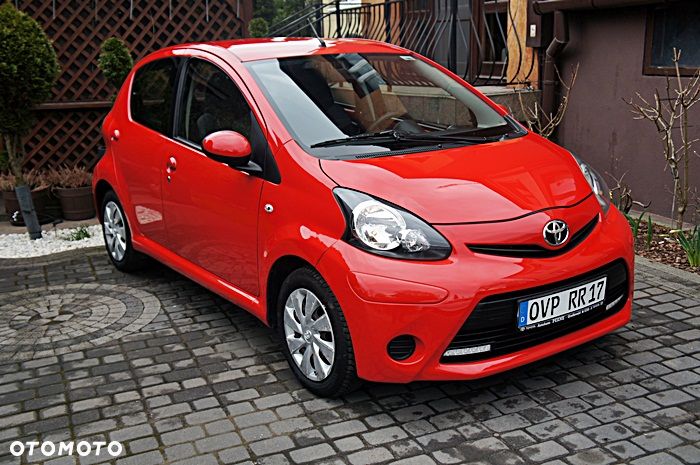 Toyota Aygo CoolRed - 3