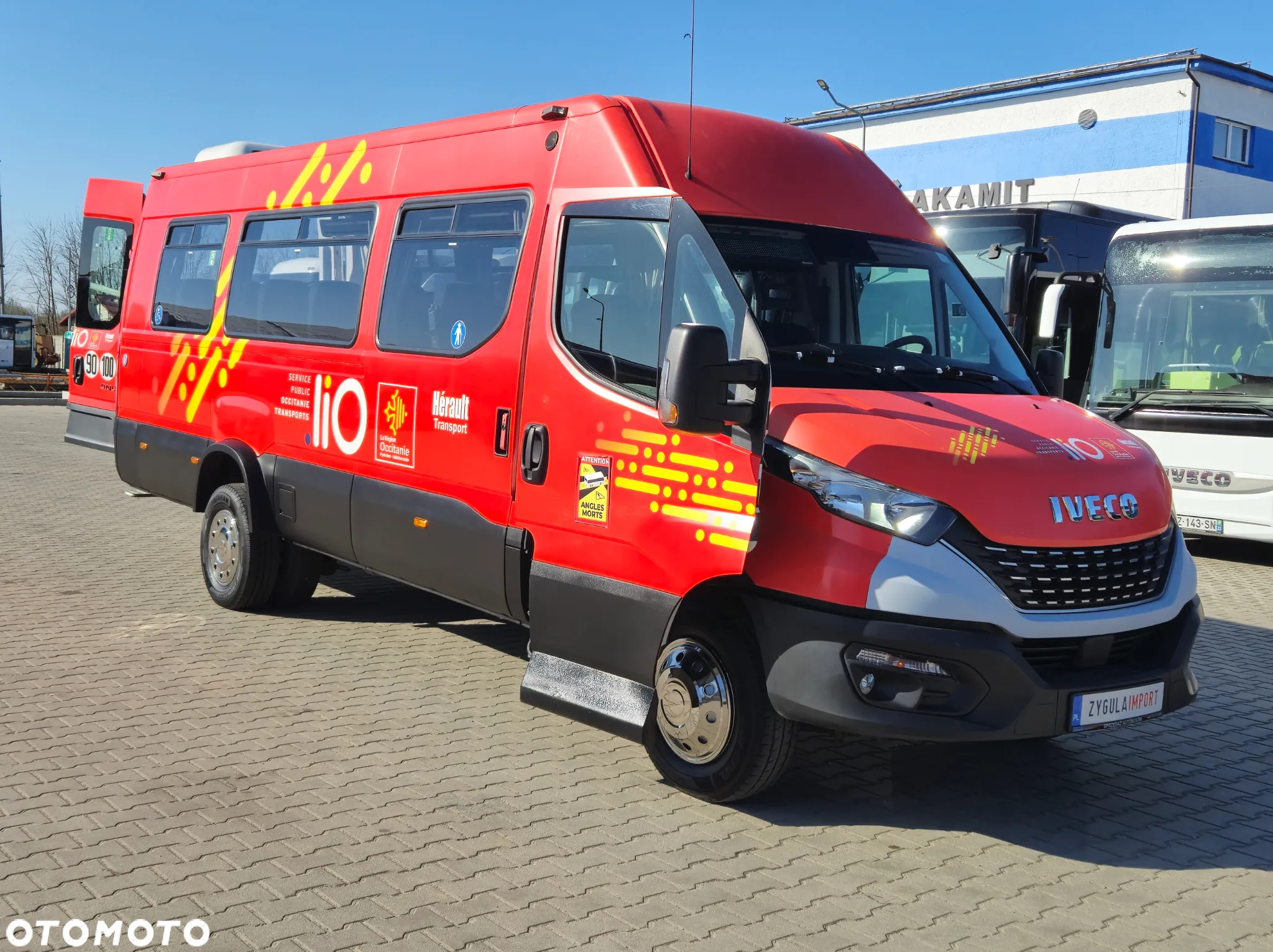 Iveco DAILY 65C18 / SPROWADZONE / 23 MIEJSCA/ KLIMATYZACJA/ WINDA DLA OSÓB NIEPEŁNOSPRAWNYCH - 16