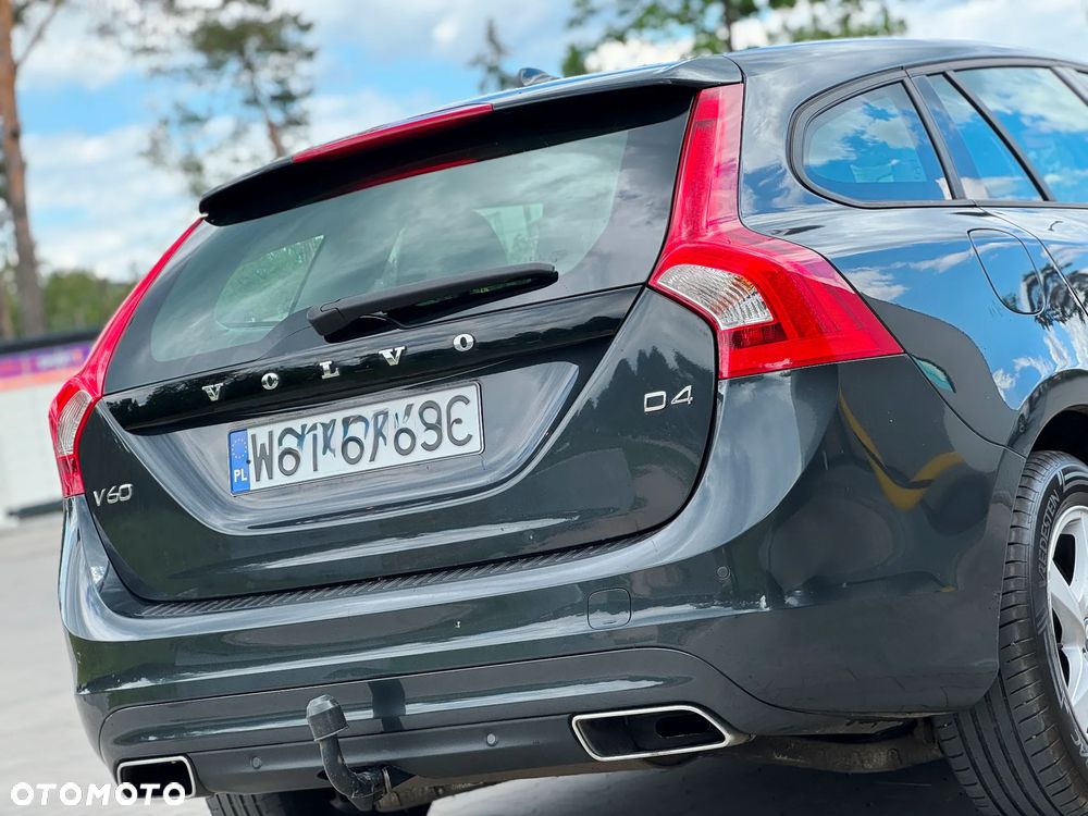 Volvo V60 D4 Drive-E Momentum - 14