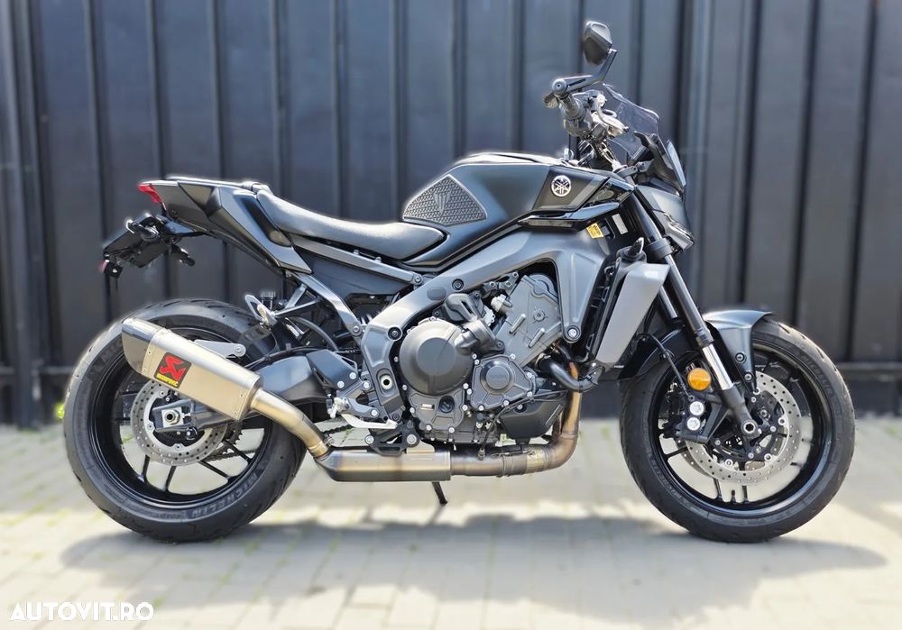 Yamaha MT-09 - 1