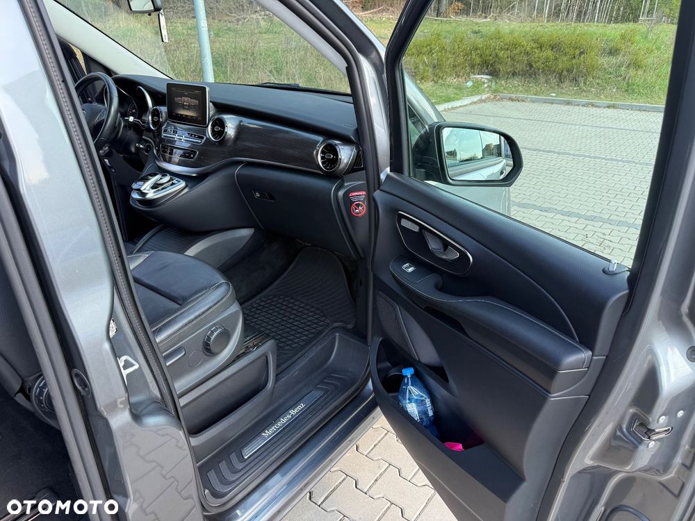 Mercedes-Benz Klasa V 300 d Extralang 9G-TRONIC - 27