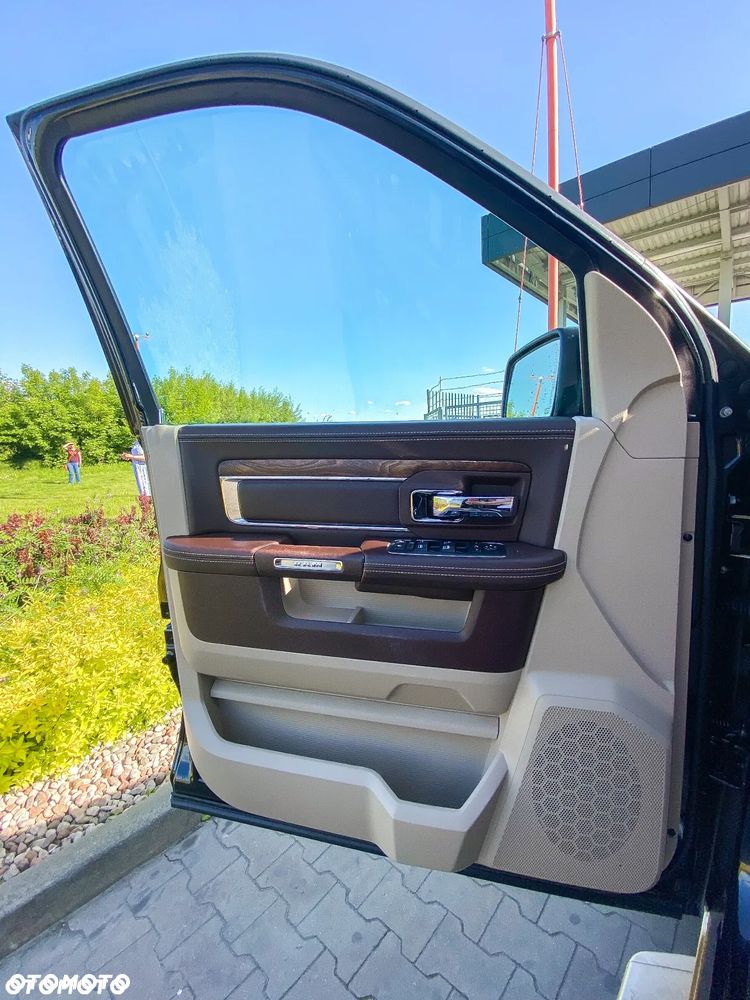 Dodge RAM 5.7 4x4 - 20