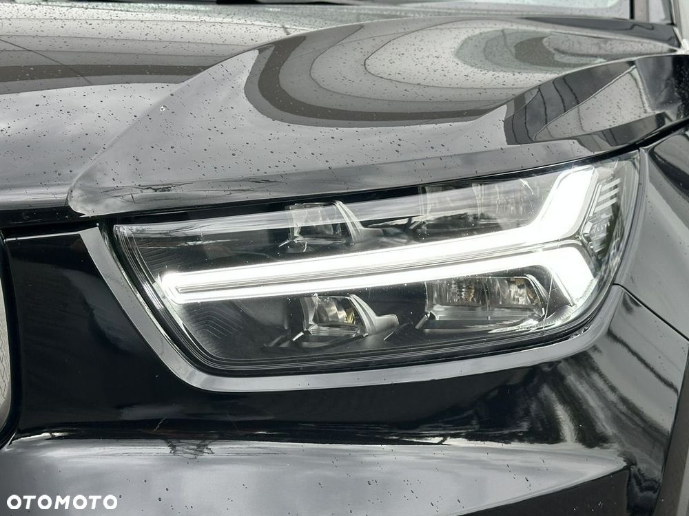 Volvo XC 40 - 5