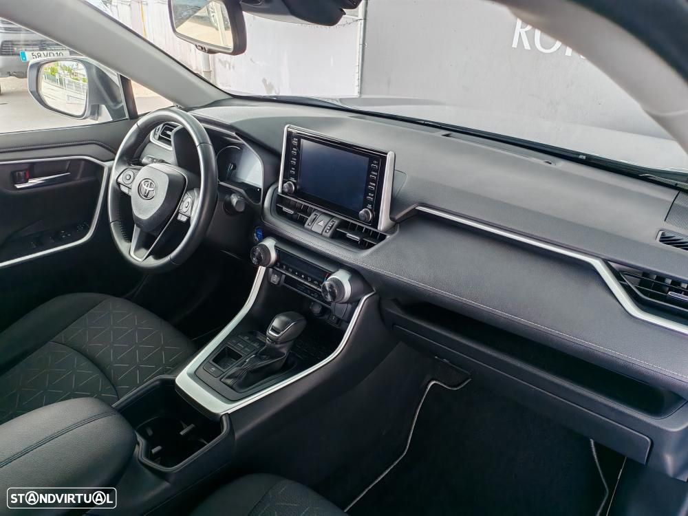 Toyota RAV4 2.5 HDF Exclusive - 9