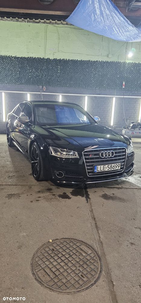 Audi S8 - 28