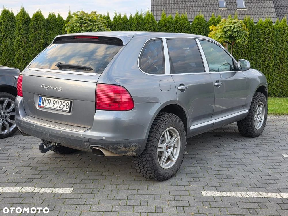 Porsche Cayenne - 15