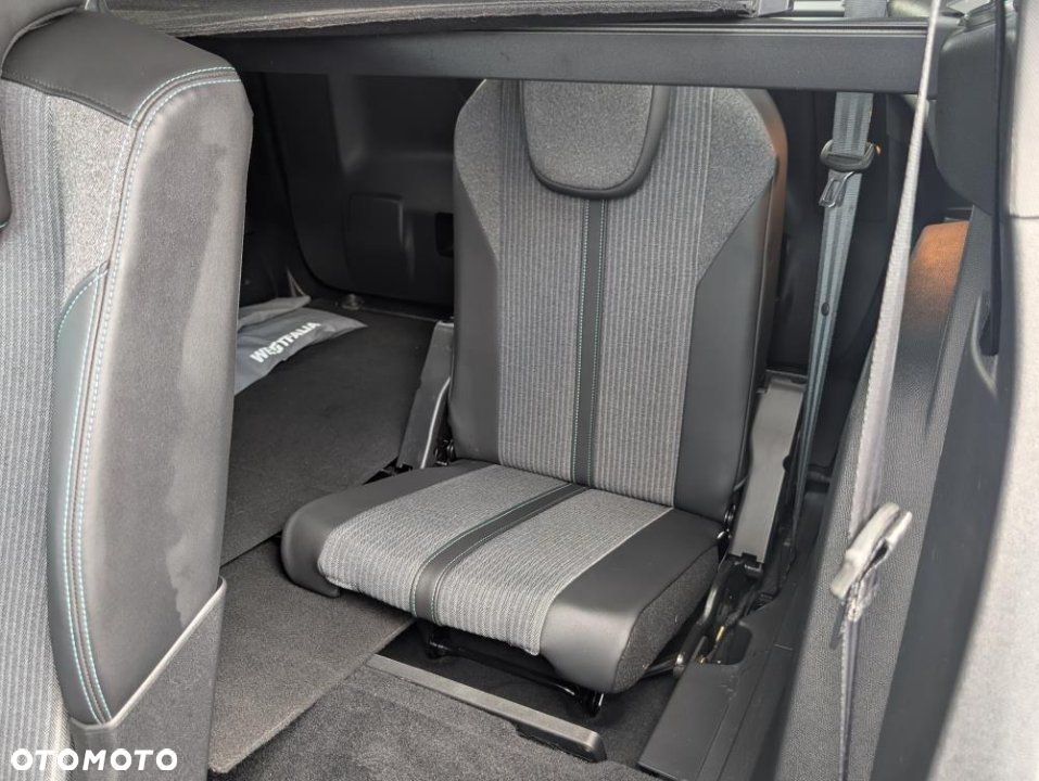 Peugeot 5008 - 33