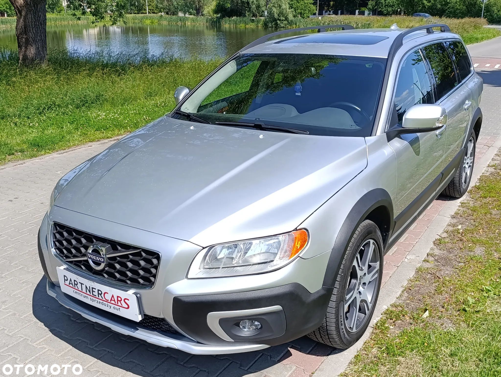 Volvo XC 70 - 1