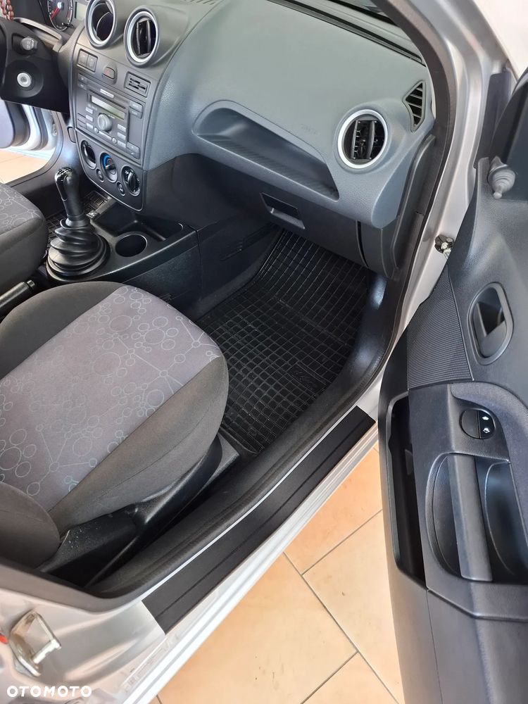 Ford Fiesta 1.3 Style - 17