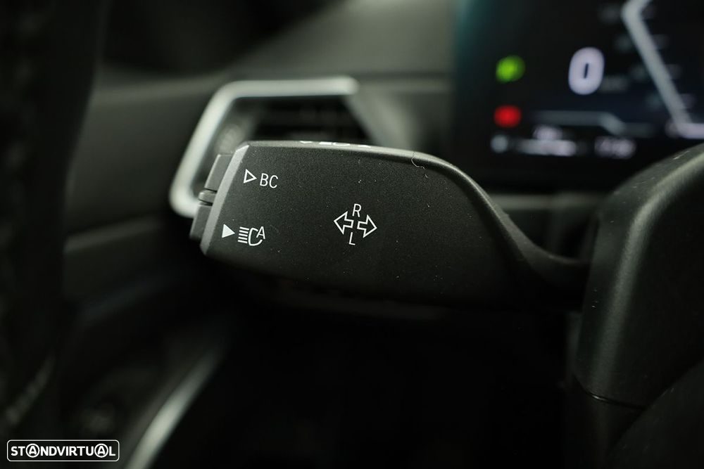 BMW 320 d Touring Pack Desportivo M Auto - 17