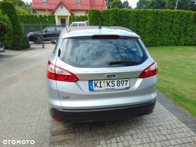 Ford Focus 1.6 Edition - 6