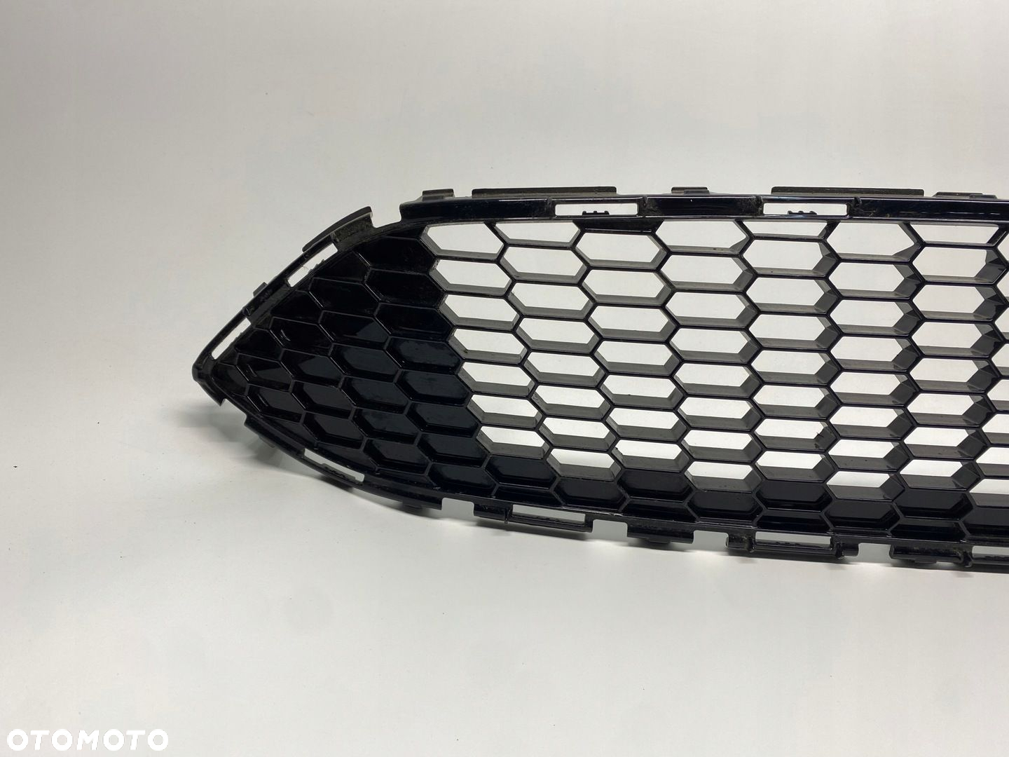 GRILL GÓRNY ATRAPA FORD FOCUS MK3 LIFT ST F1EJ-8200-A1 - 2