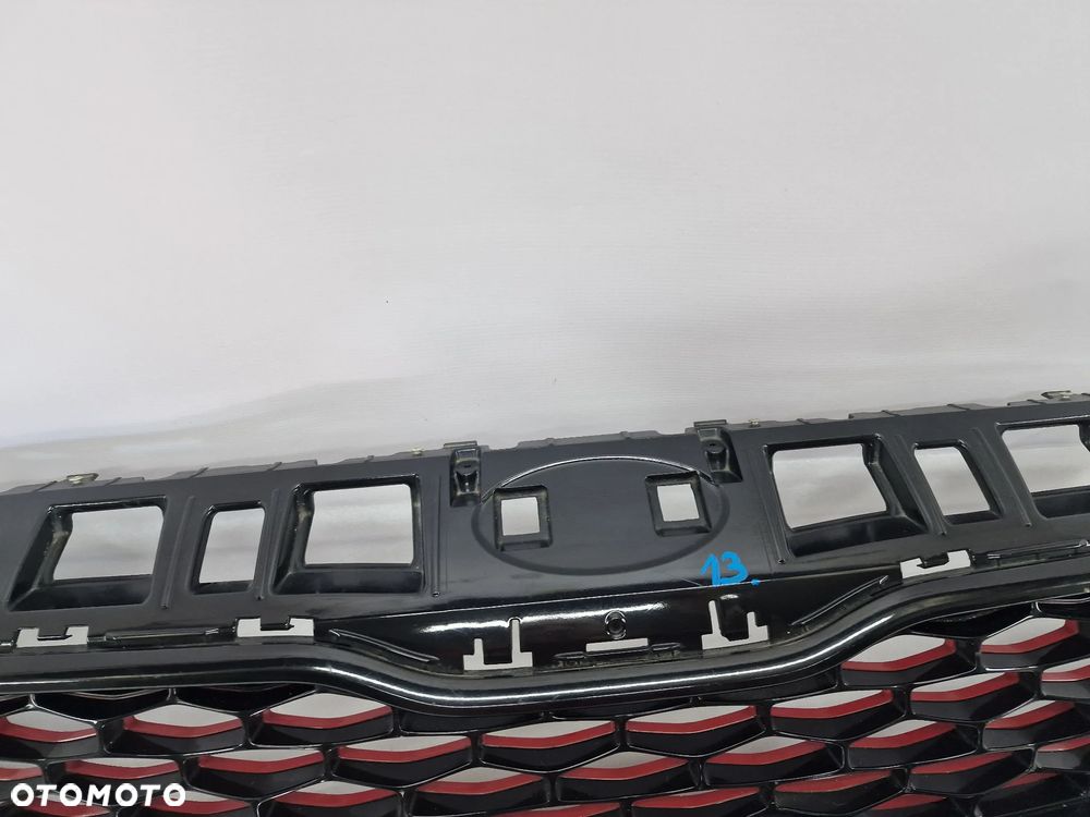 KIA CEED III 3 GT 18- ATRAPA / GRILL PRZEDNI PRZÓD , NR 86351-J7900 , NR AUKCJI GR13 - 11