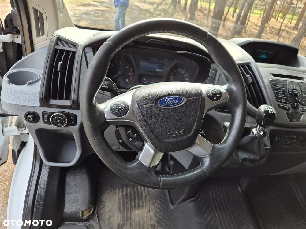 Ford Transit - 6