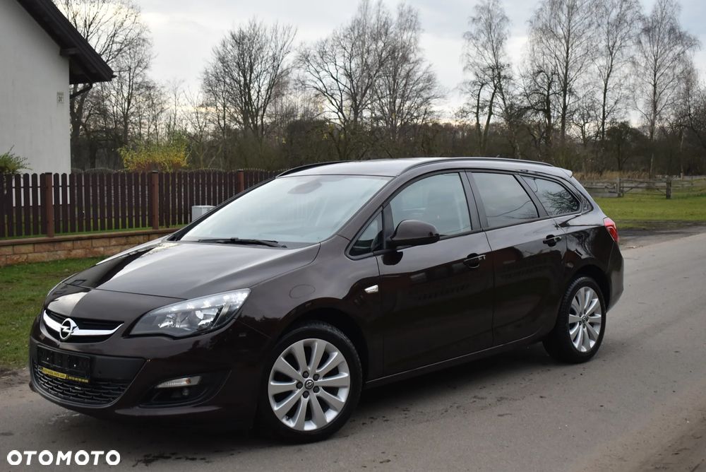 Opel Astra 1.4 Turbo Cosmo - 4