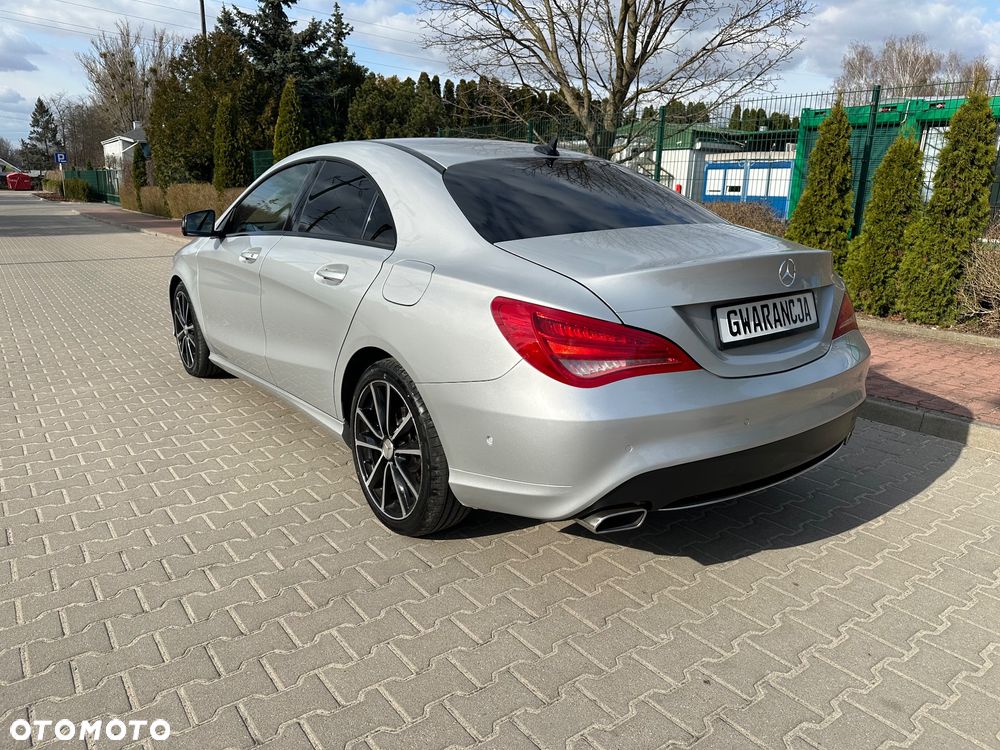 Mercedes-Benz CLA 180 UrbanStyle Edition - 12