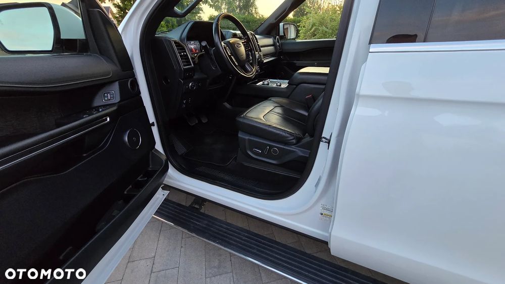 Ford Expedition - 21