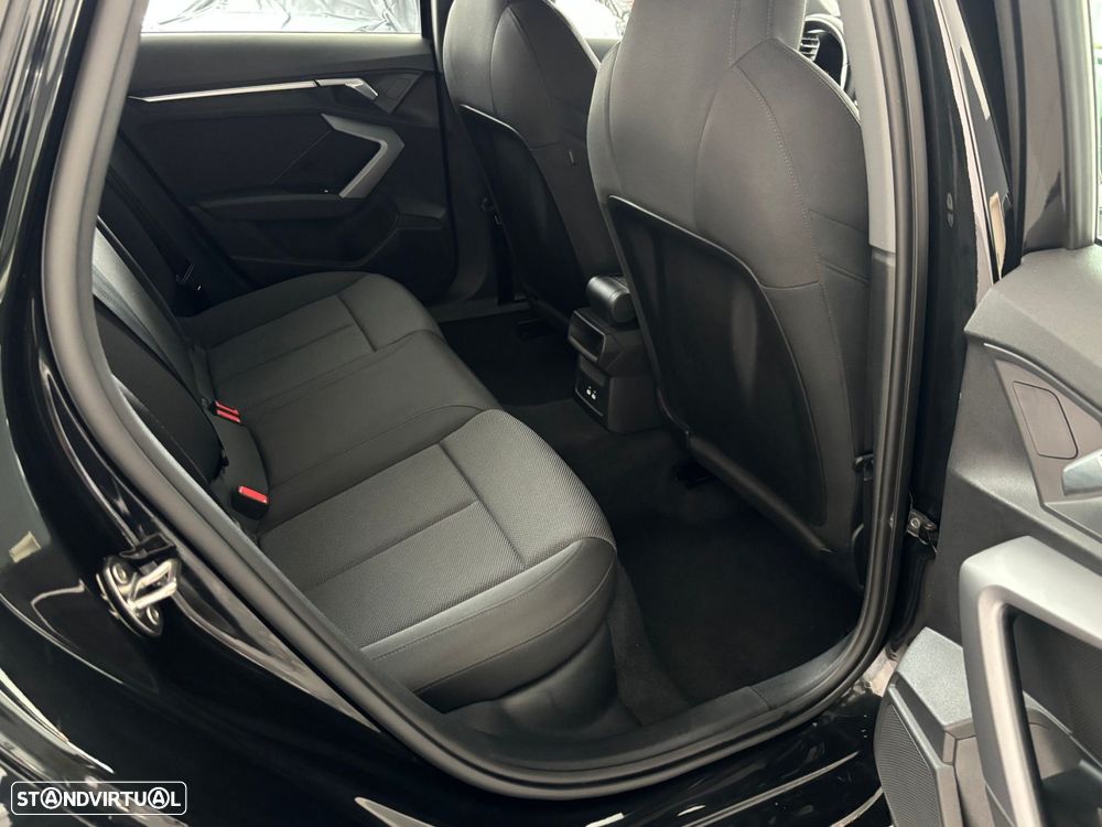 Audi A3 Limousine 35 TDI S line S tronic - 11