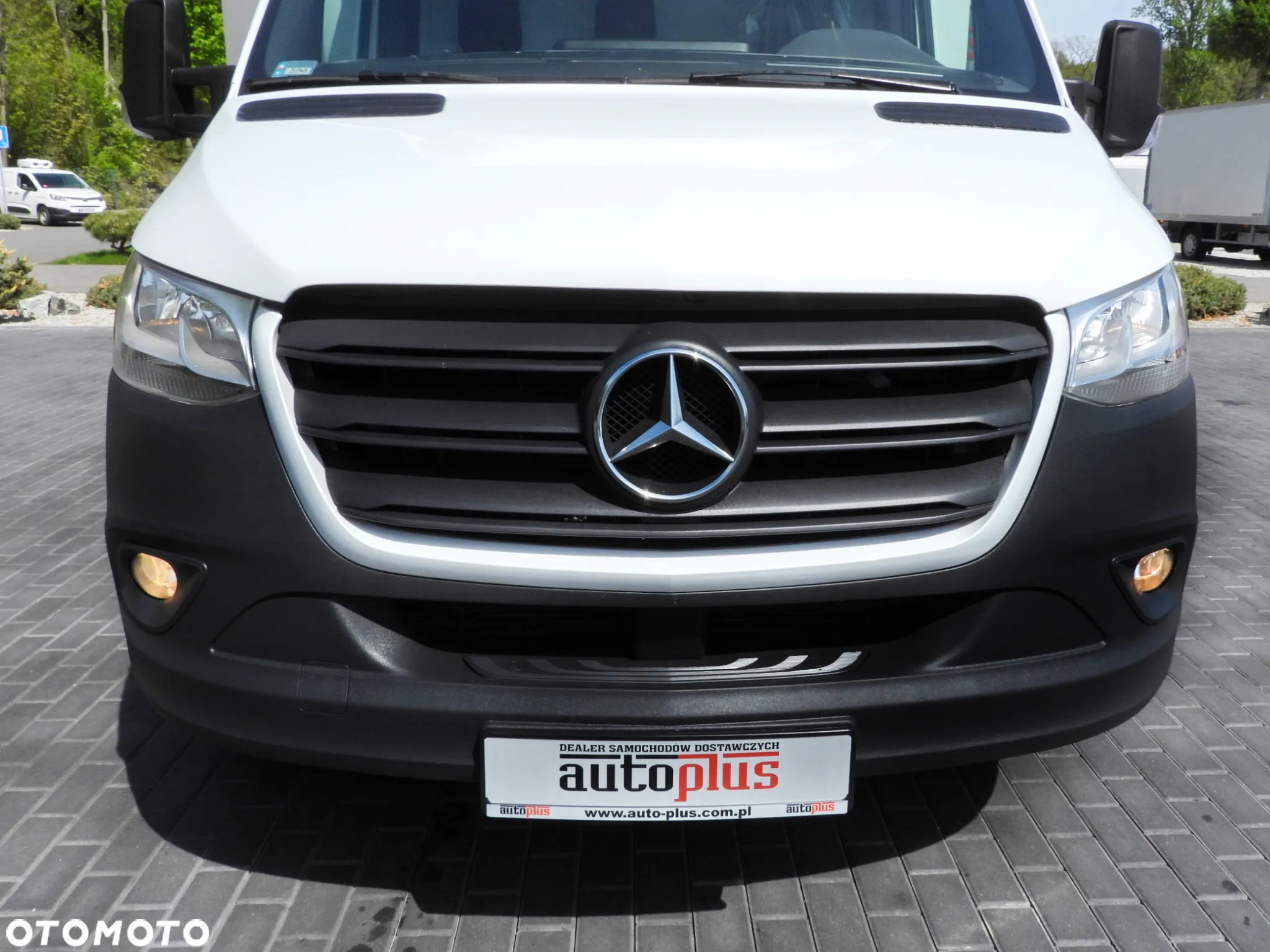 Mercedes-Benz SPRINTER 316 CHŁODNIA KONTENER 0*C WINDA 8 PALET TEMPOMAT PNEUMATYKA KLIMATYZACJA 160KM - 15
