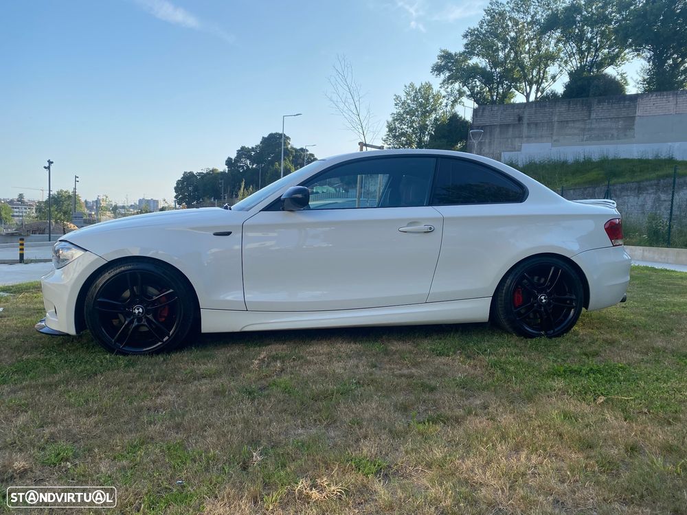 BMW 118 d Limited Edition Lifestyle c/ M Sport Pack - 4