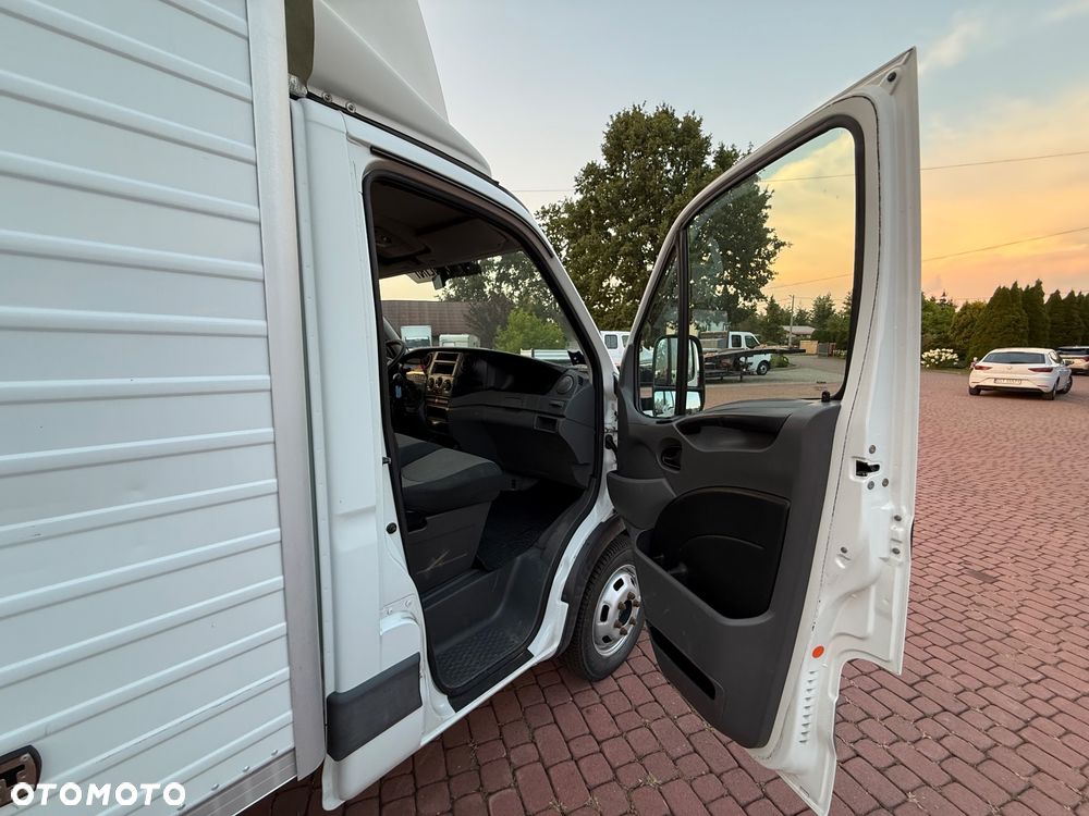 Iveco Daily 35C15 *3.0D* NOWY SILNIK* KONTENER 4.3M *NOWE KOŁA* KLIMA* TEMPOMAT* ZADBANY* - 18