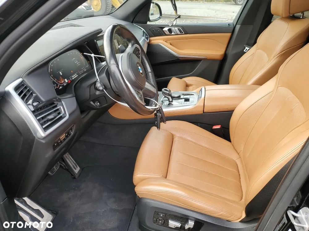 BMW X5 xDrive40i - 7