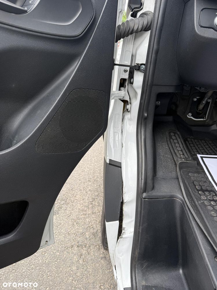 Mercedes-Benz SPRINTER - 23