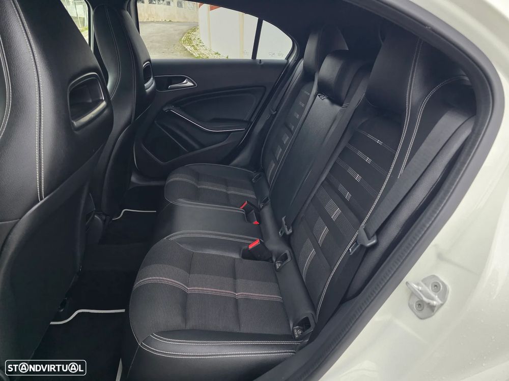 Mercedes-Benz A 180 d Urban - 19