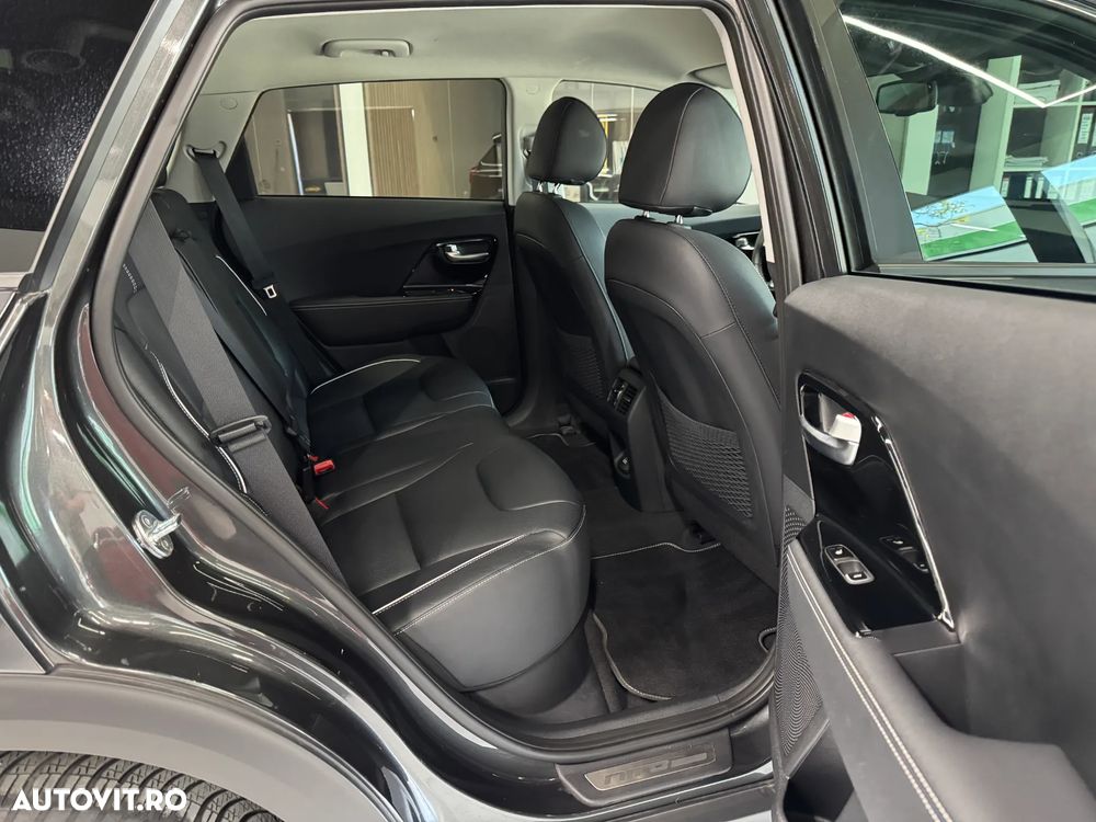 Kia Niro e-Niro 150 kW Future - 12