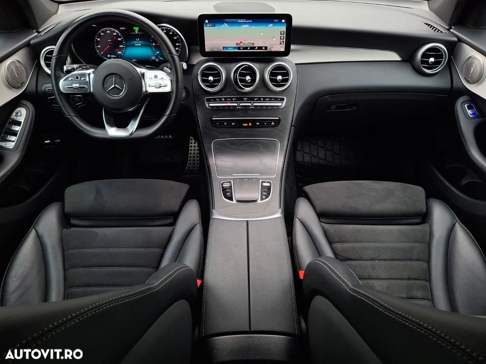 Mercedes-Benz GLC 300 e 4MATIC - 16