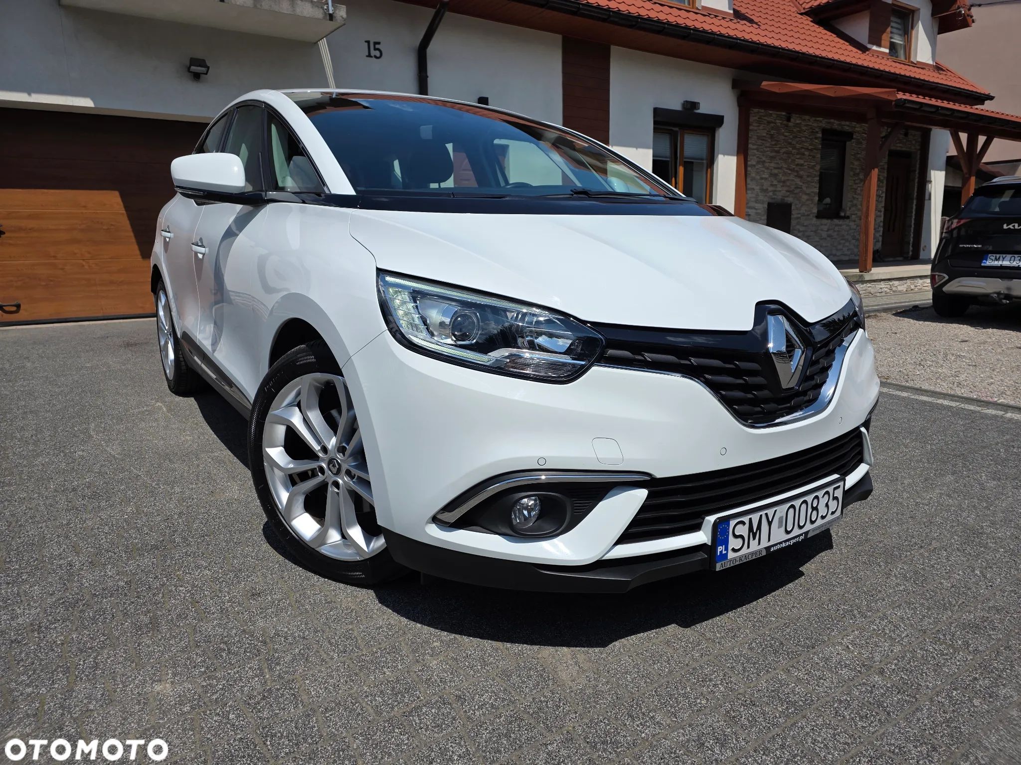 Renault Scenic ENERGY TCe 130 INTENS - 1