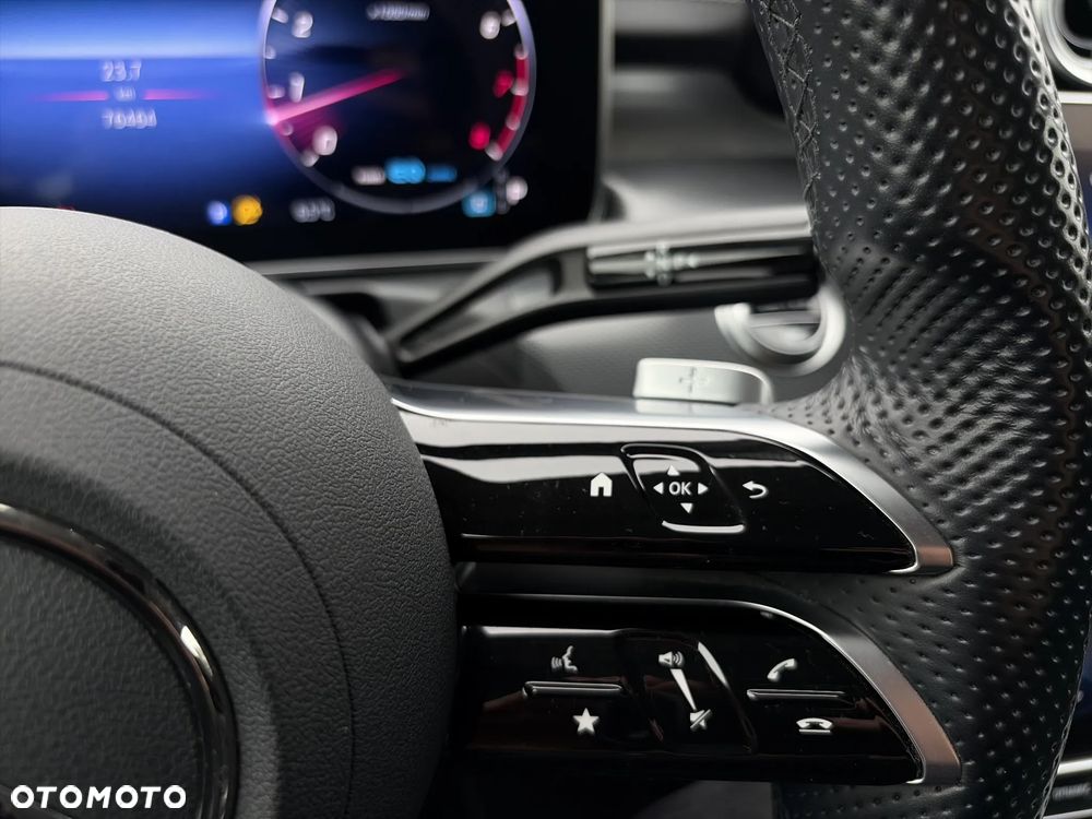 Mercedes-Benz Klasa C 200 mHEV AMG - 31