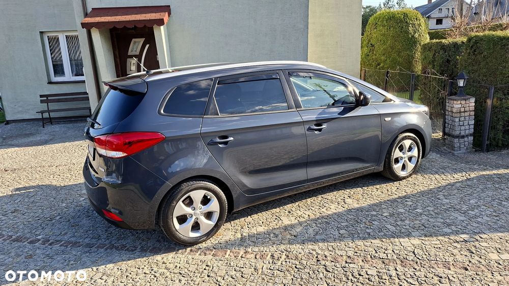 Kia Carens 1.7 CRDi Spirit - 18