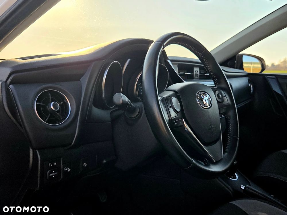 Toyota Auris - 23