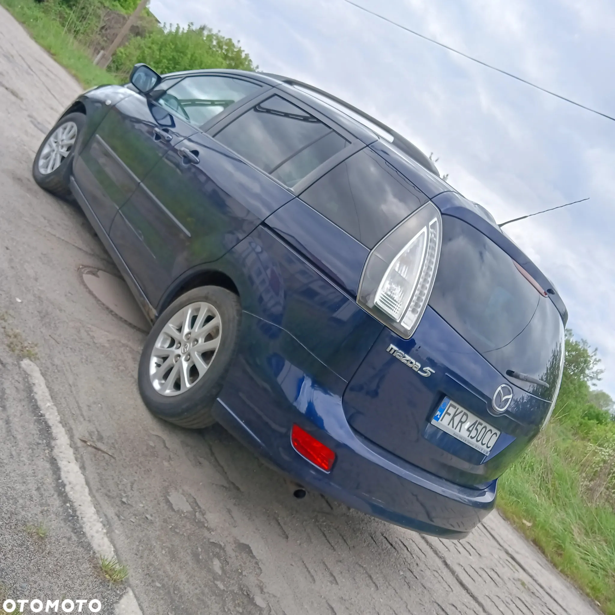 Mazda 5 - 6