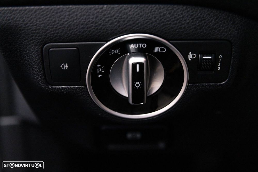 Mercedes-Benz A 180 CDi BE AMG Line - 27