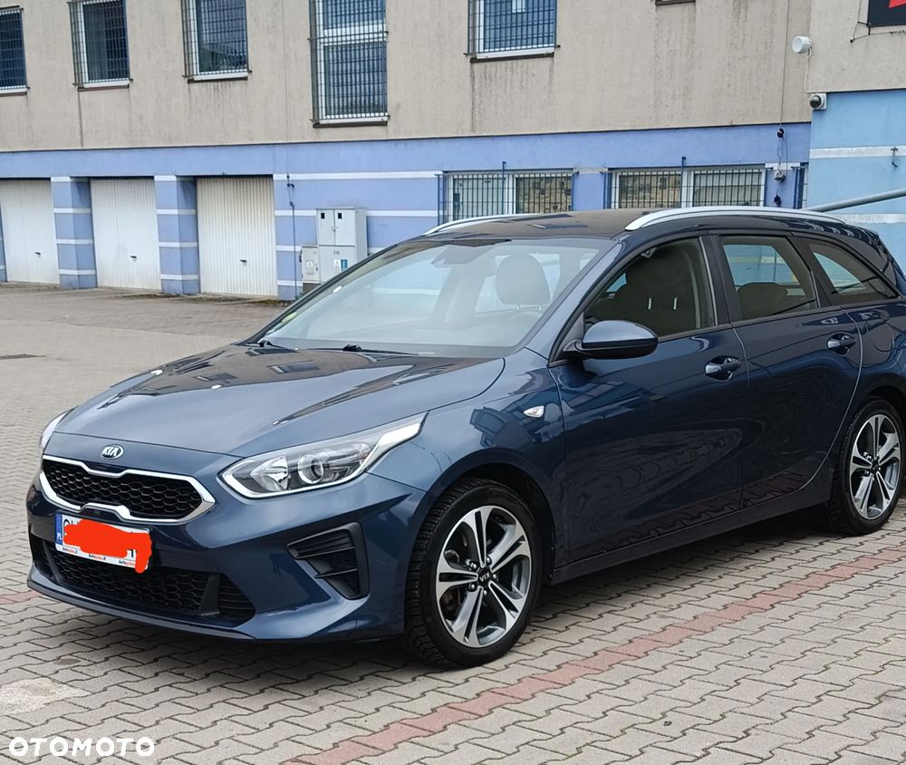 Kia Ceed 1.6 CRDi mHEV M - 1
