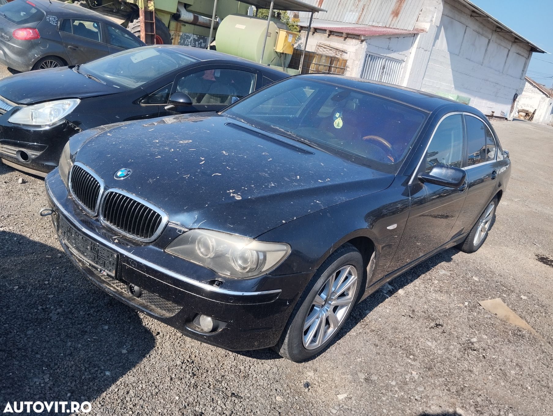 Dezmembrari  BMW 7 (E65, E66, E67)  2001  > 2009 730 d Motorina - 1