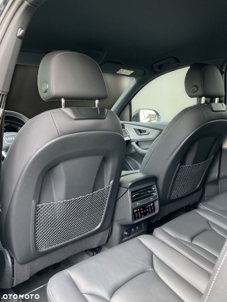 Audi Q7 - 16